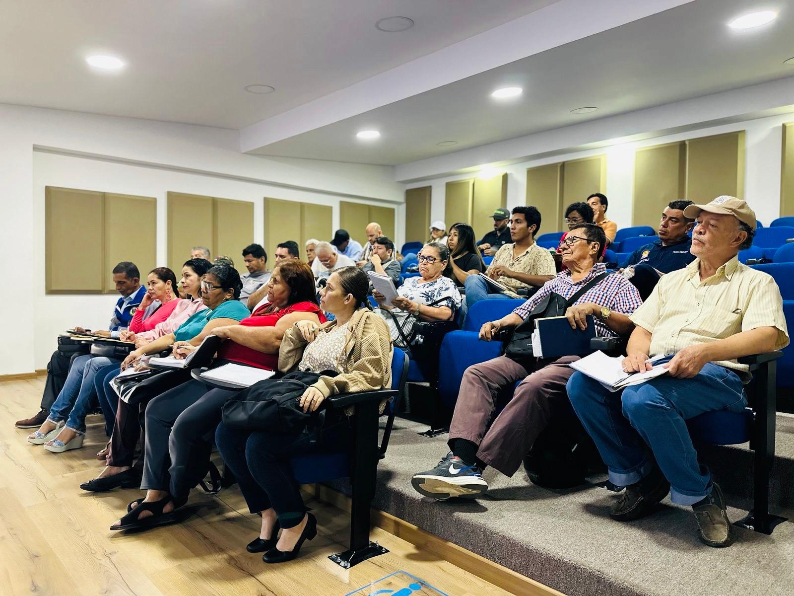 actualidad-1/la-subsecretaria-de-accion-comunal-capacito-a-ediles-y-edilas-de-buga-sobre-sus-funciones-y-responsabilidades
